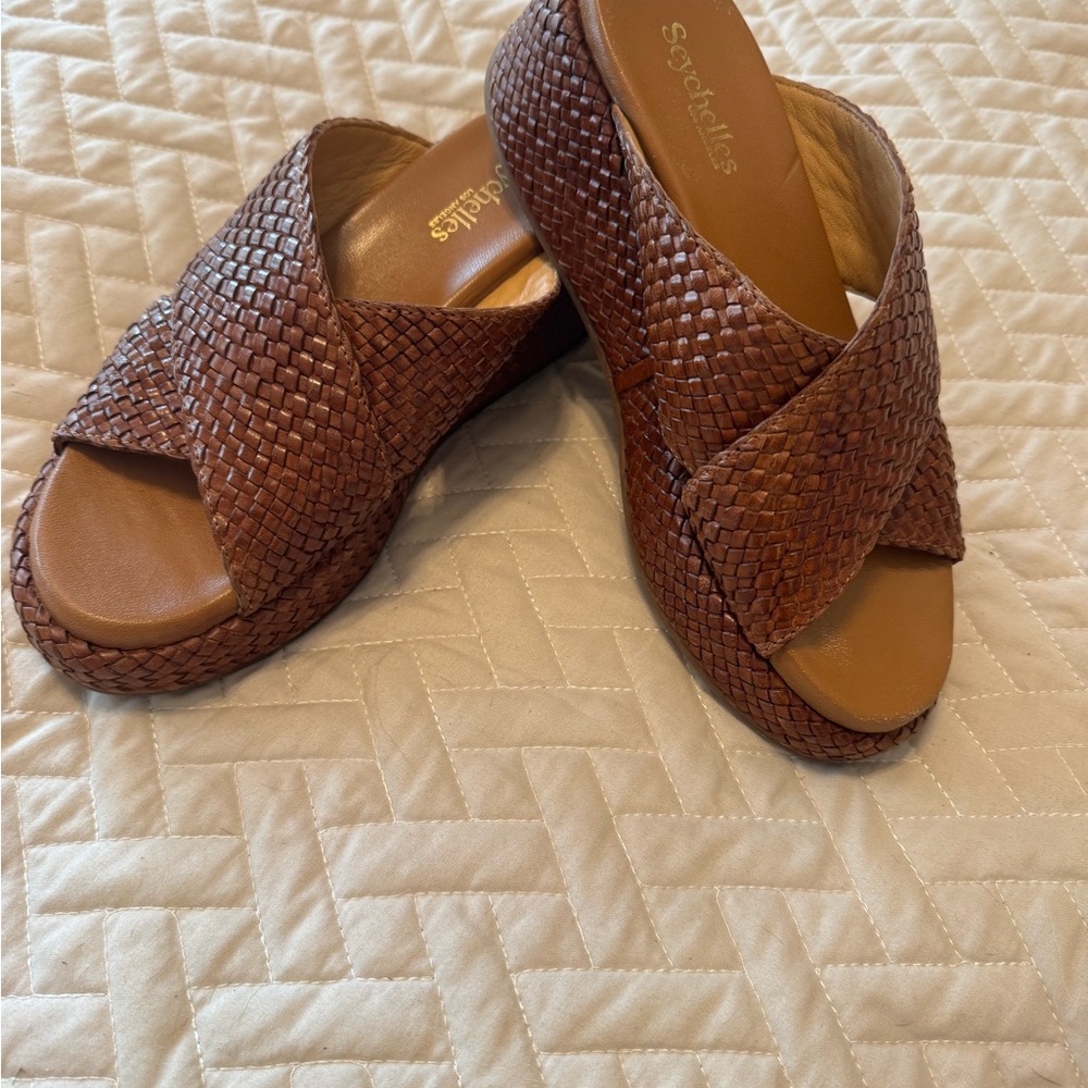 Seychelles Women's Tan Woven Wedge Sandals